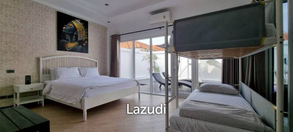 3 Bedroom 4 Bathroom 300 SQ.M. Pool Villa In Pratumnak Hill