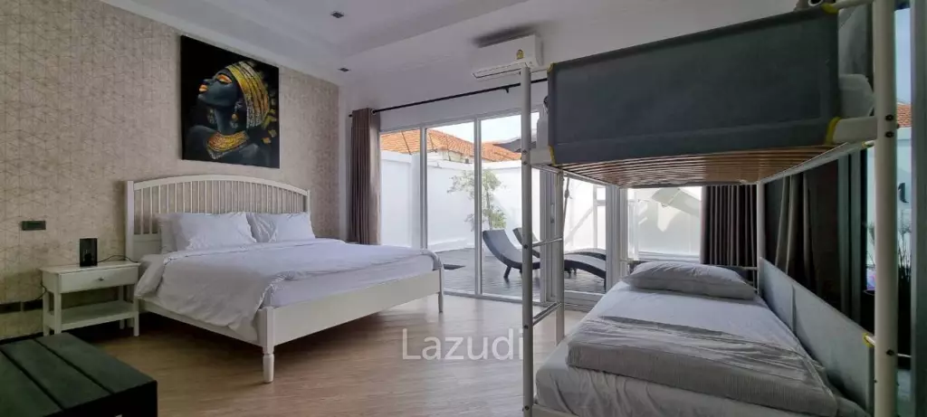 3 Bedroom 4 Bathroom 300 SQ.M. Pool Villa In Pratumnak Hill