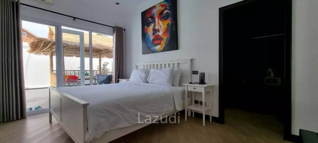 3 Bedroom 4 Bathroom 300 SQ.M. Pool Villa In Pratumnak Hill