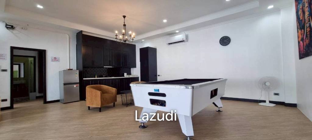 3 Bedroom 4 Bathroom 300 SQ.M. Pool Villa In Pratumnak Hill