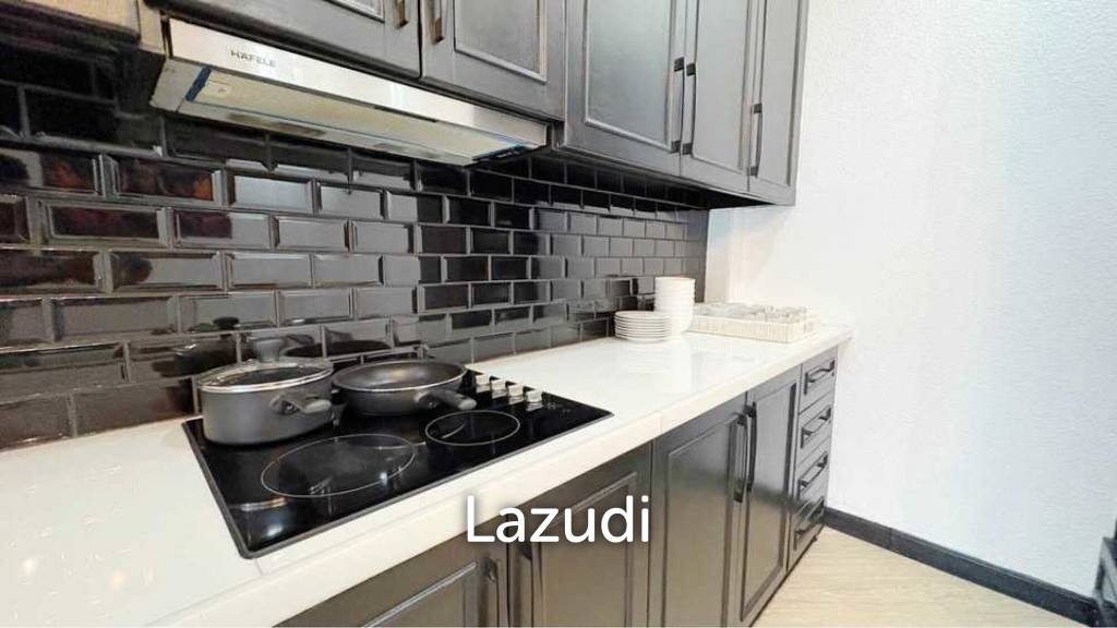 3 Bedroom 4 Bathroom 300 SQ.M. Pool Villa In Pratumnak Hill