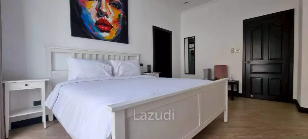 3 Bedroom 4 Bathroom 300 SQ.M. Pool Villa In Pratumnak Hill