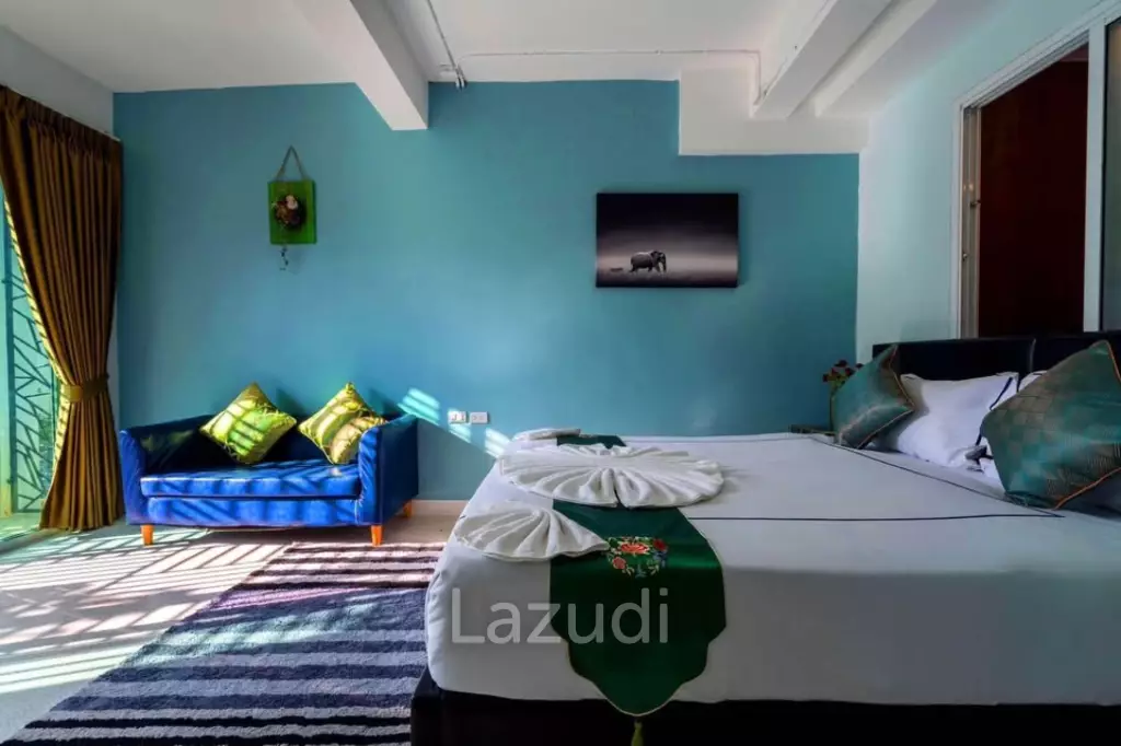 Seaview 5-bedroom Pool Villa near Kata Beach