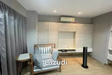 Luxury 46th Floor State Tower Condo in Si Lom