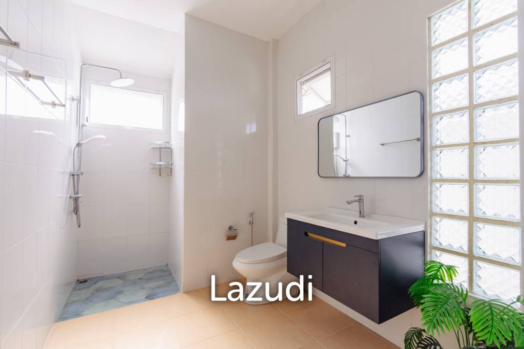 BAAN SUKSABAI 1  :  Charming 3 Bed Villa near Town