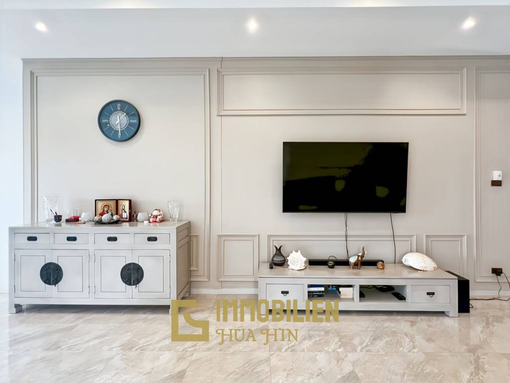 3 Schlafzimmer + 3 Bäder / 182 qm Wohnfläche / voll möbliert