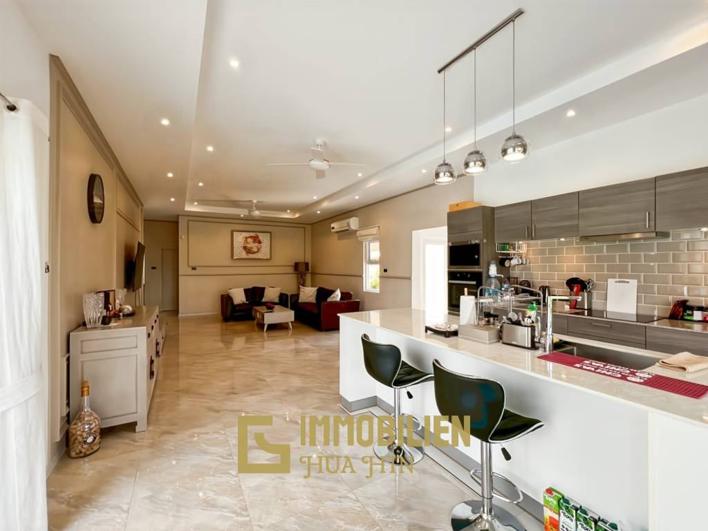 3 Schlafzimmer + 3 Bäder / 182 qm Wohnfläche / voll möbliert