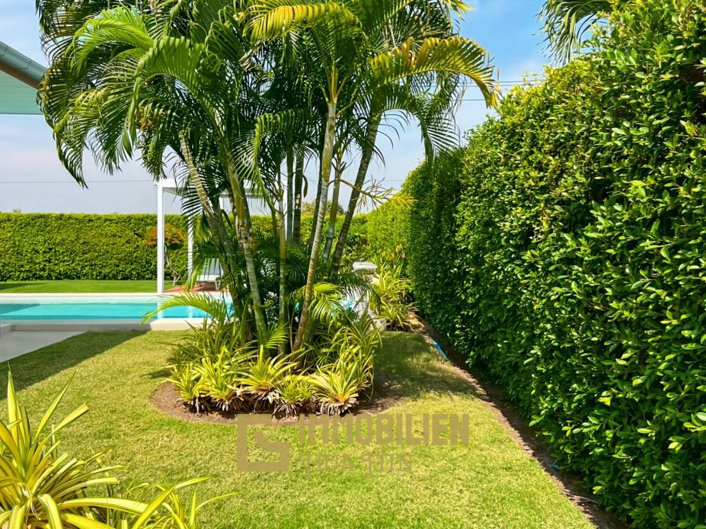 3 Schlafzimmer + 3 Bäder / 182 qm Wohnfläche / voll möbliert