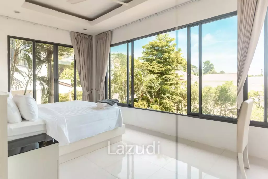 Semi-Detached Villa with Private Pool in Plai Laem