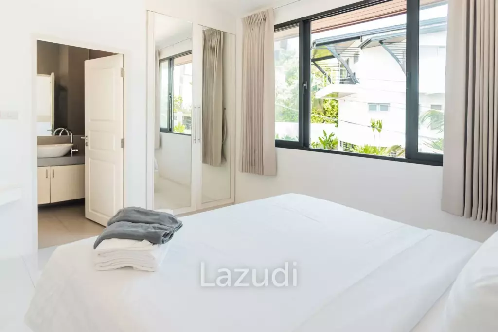 Semi-Detached Villa with Private Pool in Plai Laem
