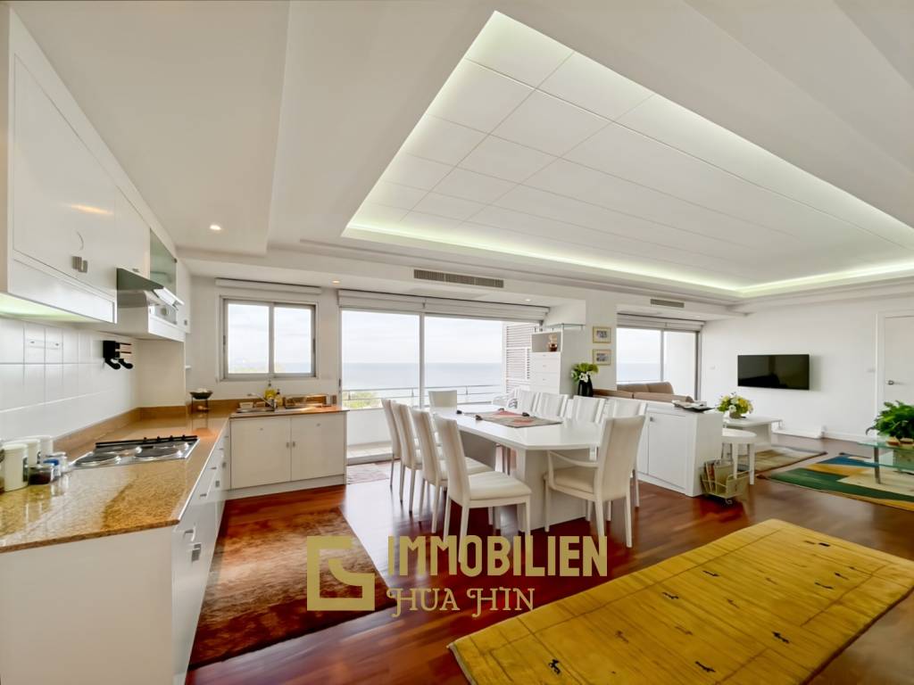 Moderne und luxuriöse Eigentumswohnung mit Meerblick im Baan Haad Hua Hin