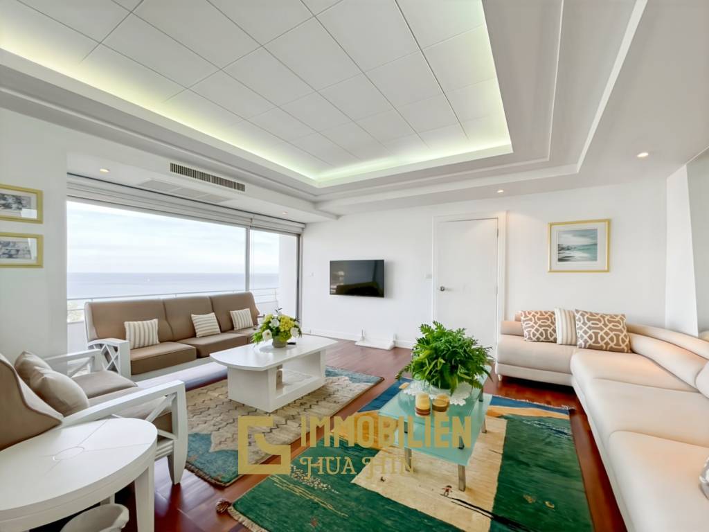 Moderne und luxuriöse Eigentumswohnung mit Meerblick im Baan Haad Hua Hin