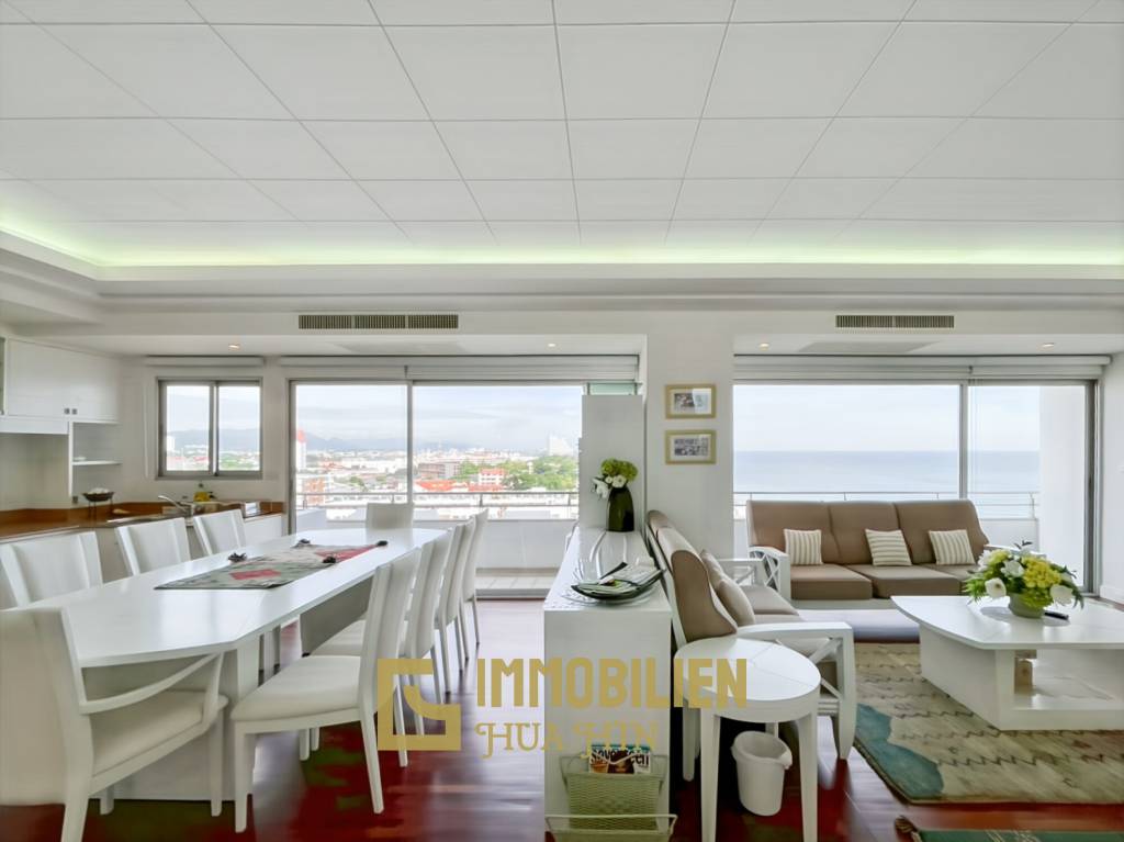 Moderne und luxuriöse Eigentumswohnung mit Meerblick im Baan Haad Hua Hin