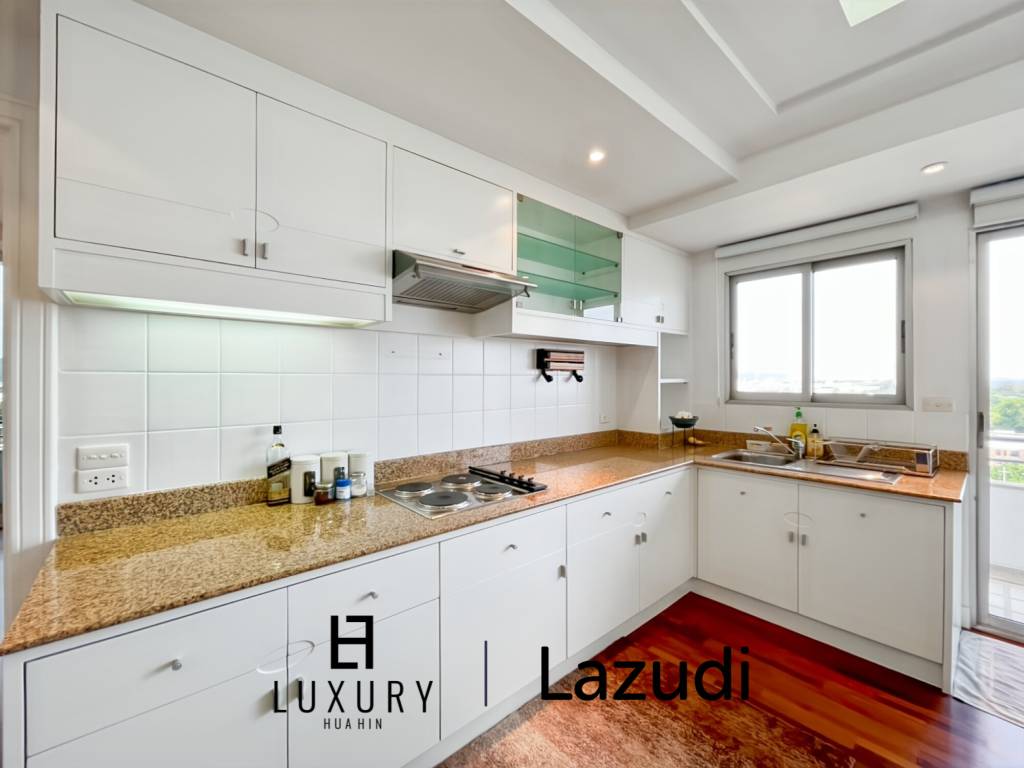 Luxurious Ocean View Condo in Baan Haad Hua Hin