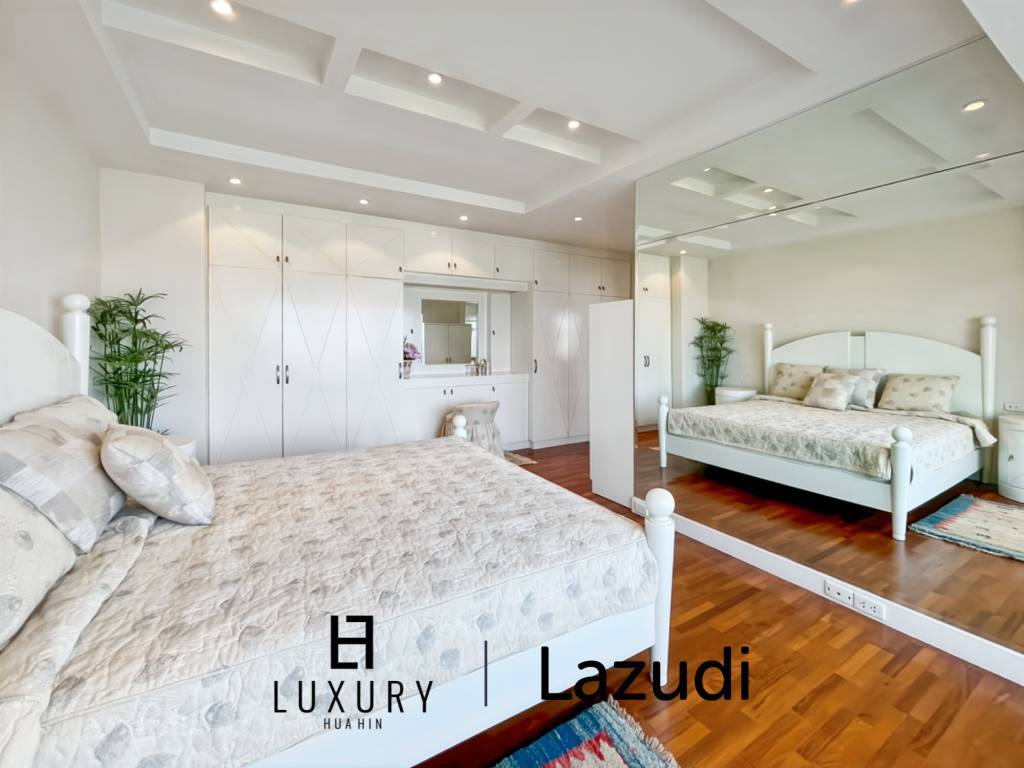 Luxurious Ocean View Condo in Baan Haad Hua Hin