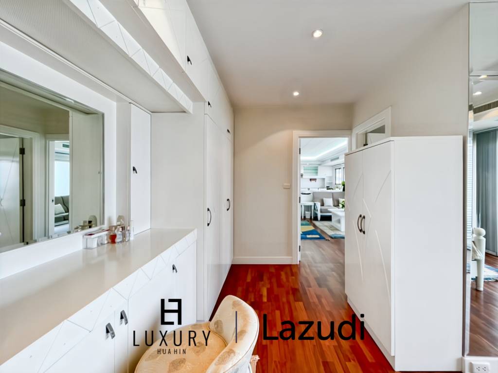 Luxurious Ocean View Condo in Baan Haad Hua Hin