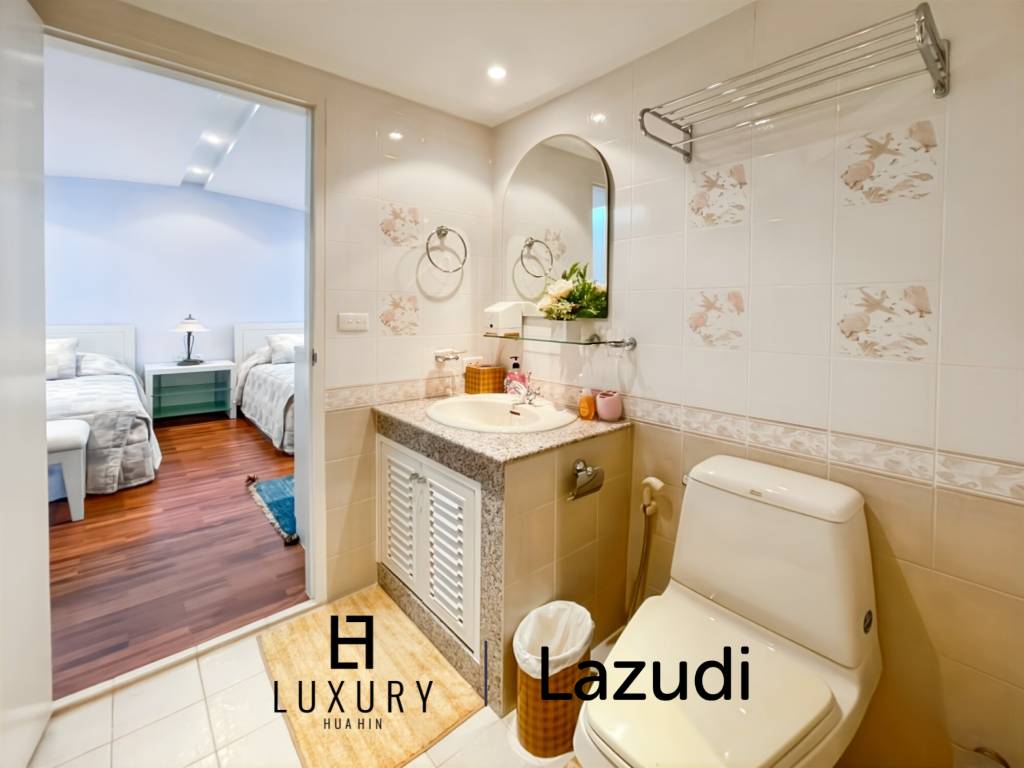 Luxurious Ocean View Condo in Baan Haad Hua Hin