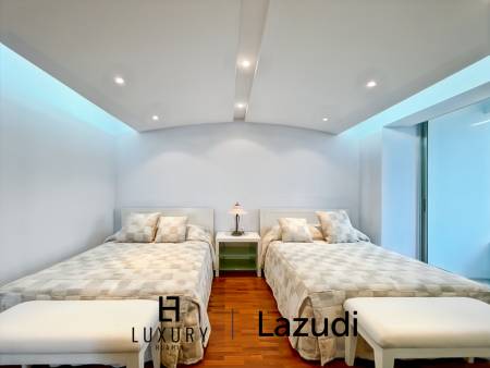 Luxurious Ocean View Condo in Baan Haad Hua Hin