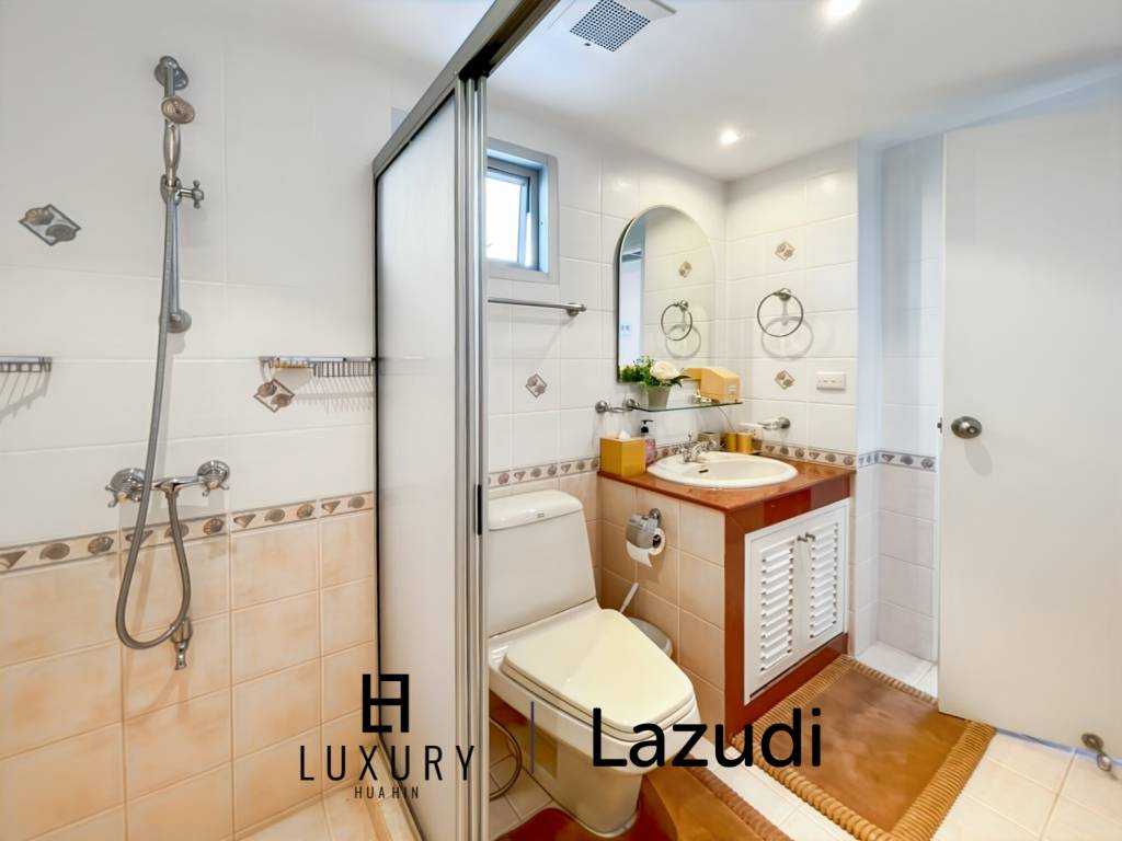 Luxurious Ocean View Condo in Baan Haad Hua Hin