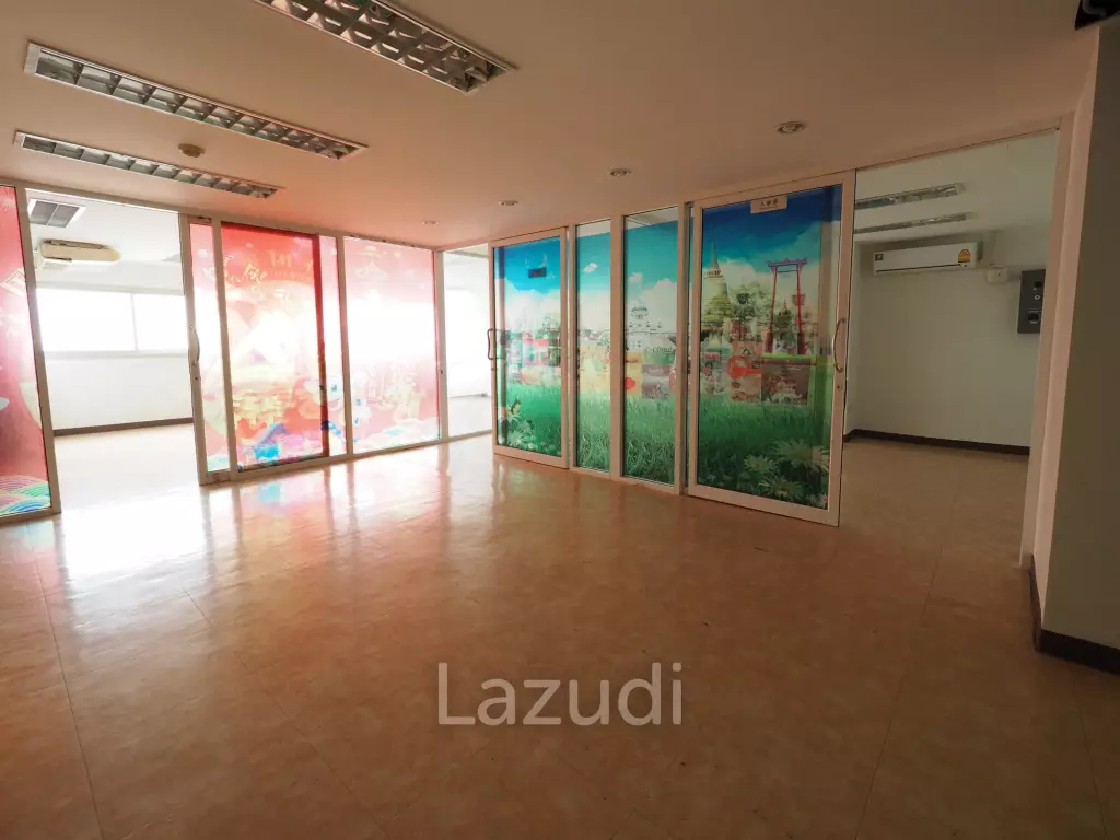 Office For Rent  80 SQ.M ITF Silom Palace
