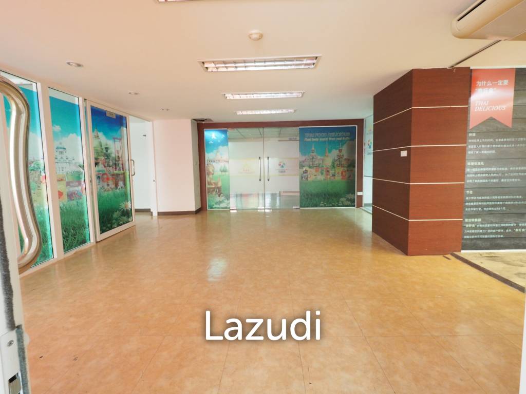 Office For Rent  80 SQ.M ITF Silom Palace