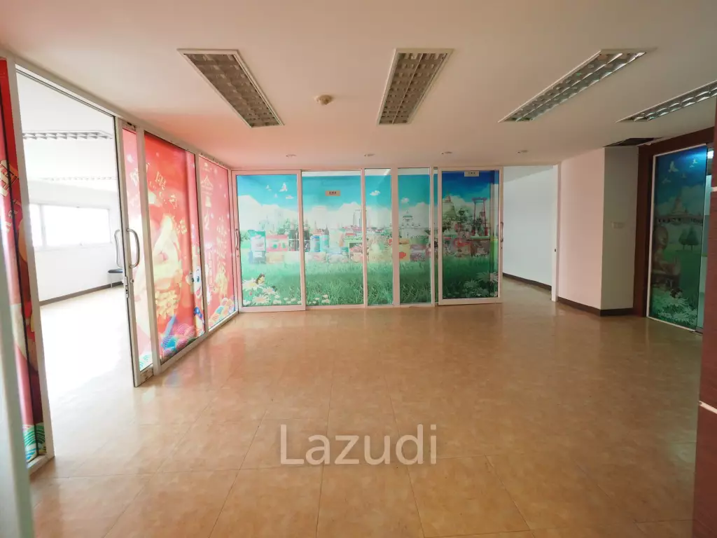 Office For Rent  80 SQ.M ITF Silom Palace