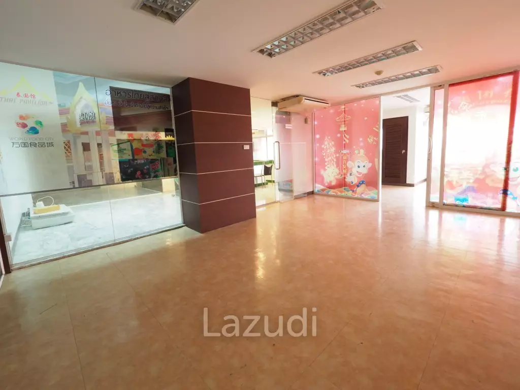 Office For Rent  80 SQ.M ITF Silom Palace