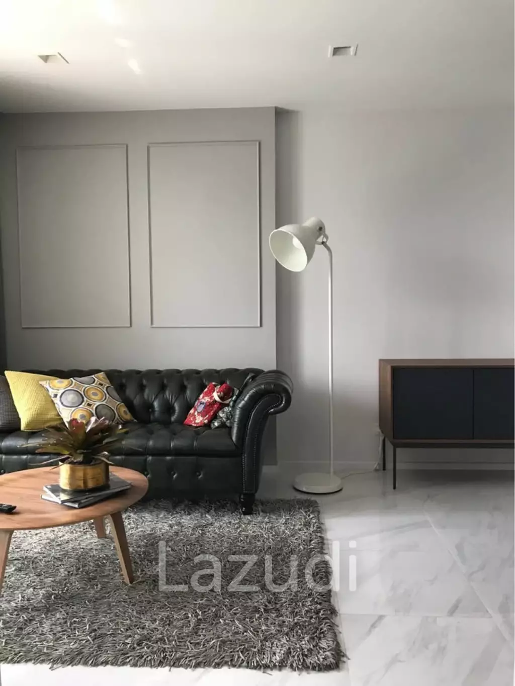 Elegant 2-Bed Condo in Hyde Sukhumvit 11 Bangkok