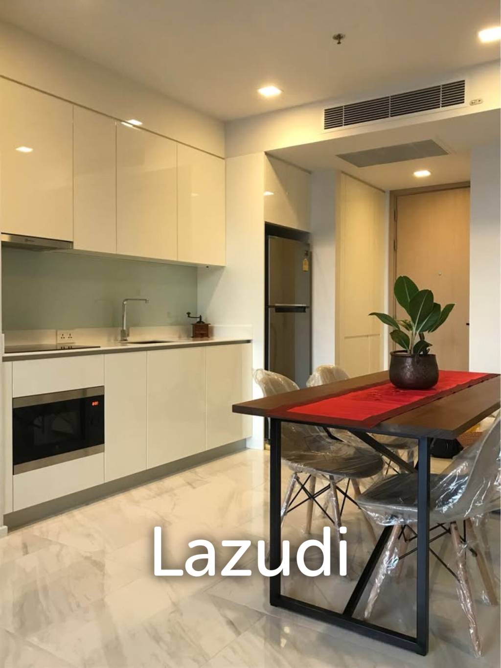 Elegant 2-Bed Condo in Hyde Sukhumvit 11 Bangkok