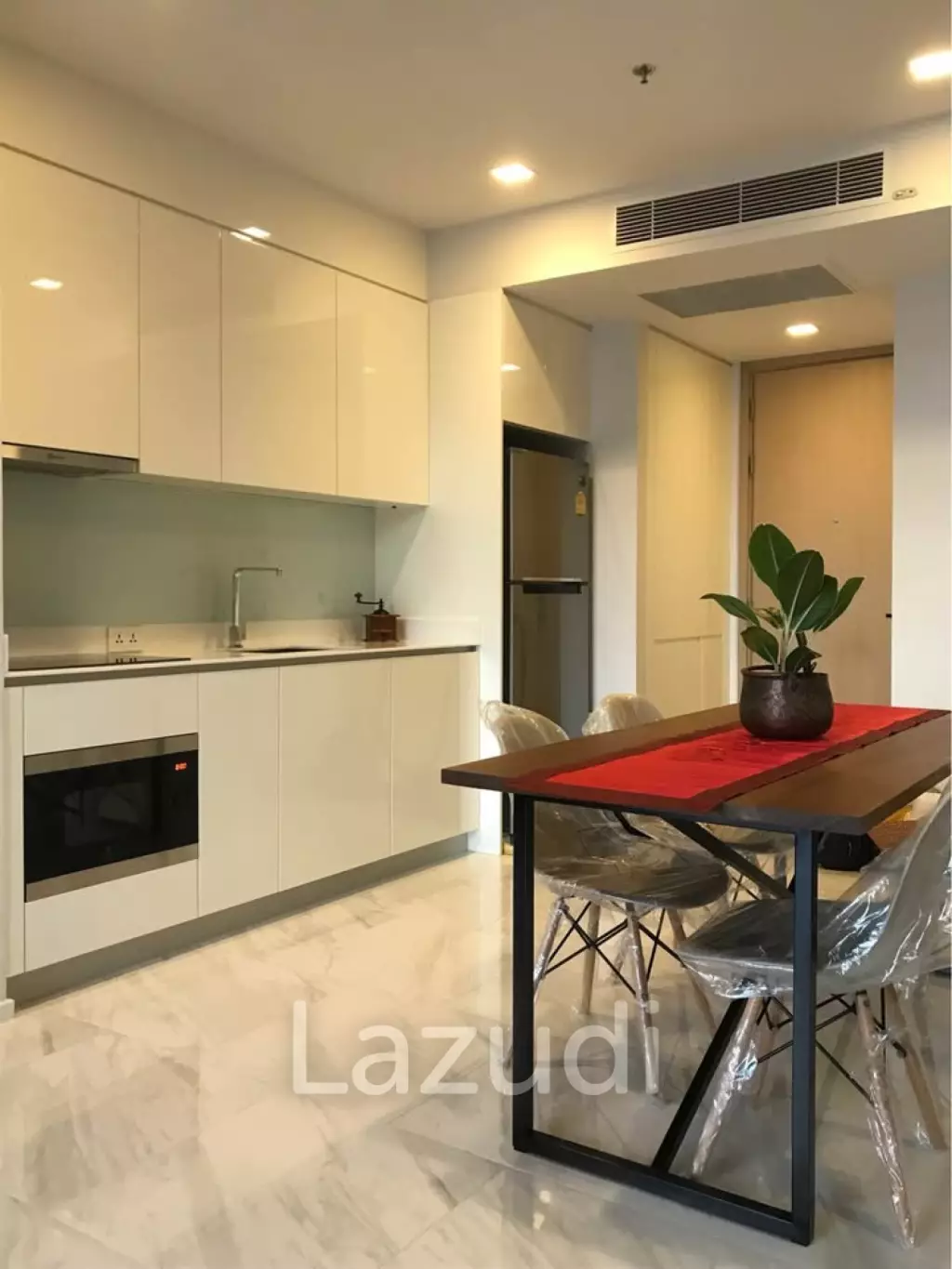 Elegant 2-Bed Condo in Hyde Sukhumvit 11 Bangkok