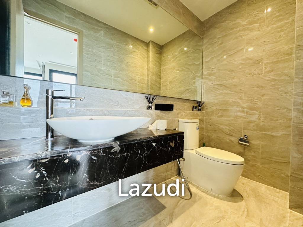 2 Beds 2 Baths 93.54 SQ.M ASHTON Asoke - Rama 9