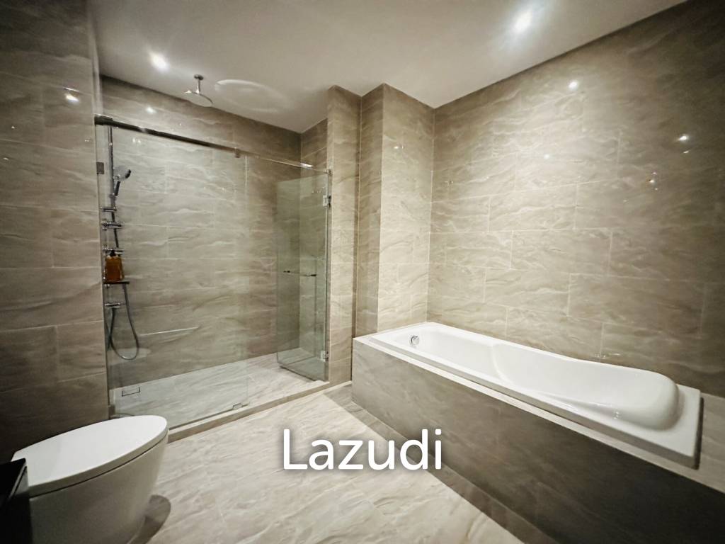 2 Beds 2 Baths 93.54 SQ.M ASHTON Asoke - Rama 9