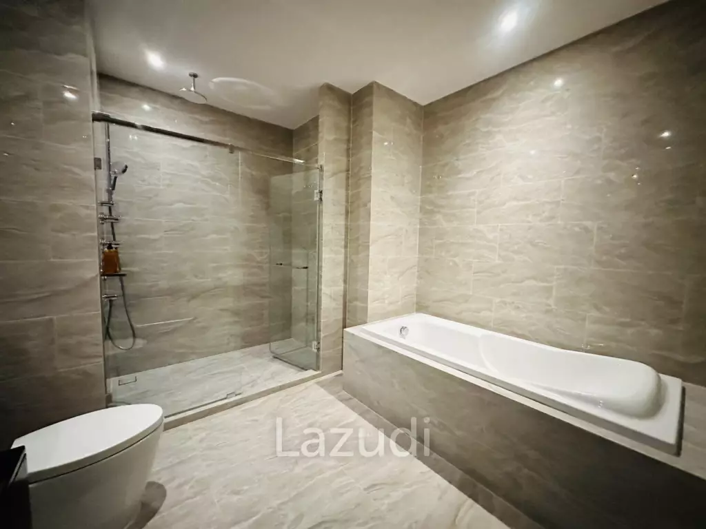 2 Beds 2 Baths 93.54 SQ.M ASHTON Asoke - Rama 9