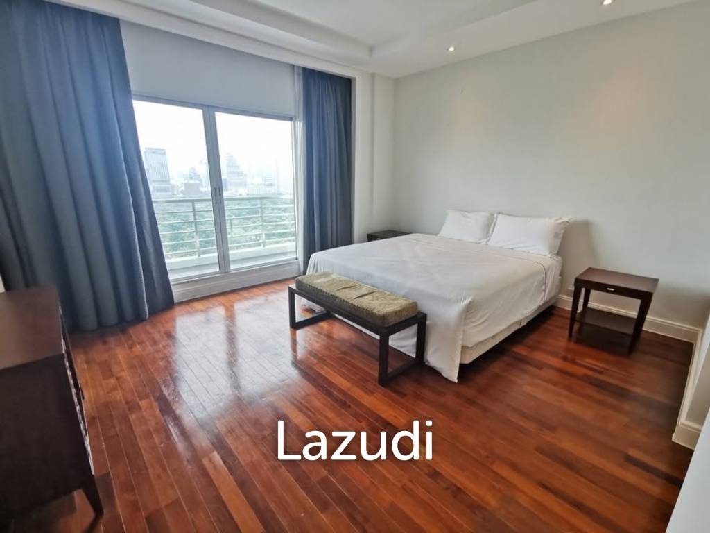 Luxurious 5 Bedroom Condo at Royal Residence Park