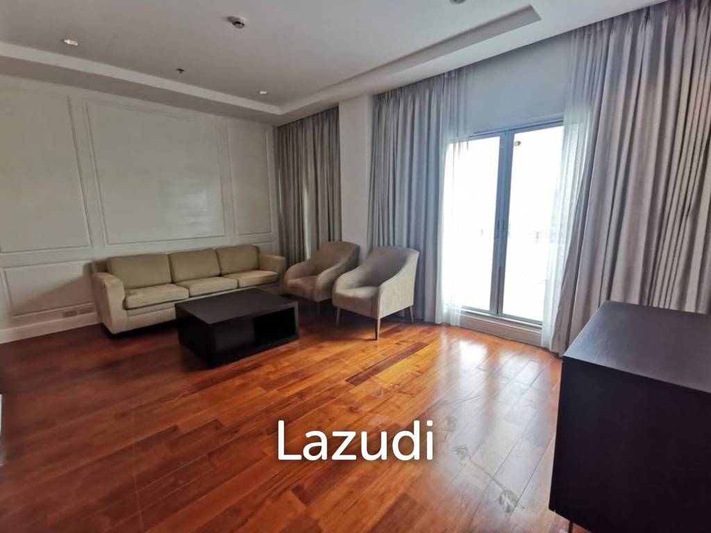 Luxurious 5 Bedroom Condo at Royal Residence Park