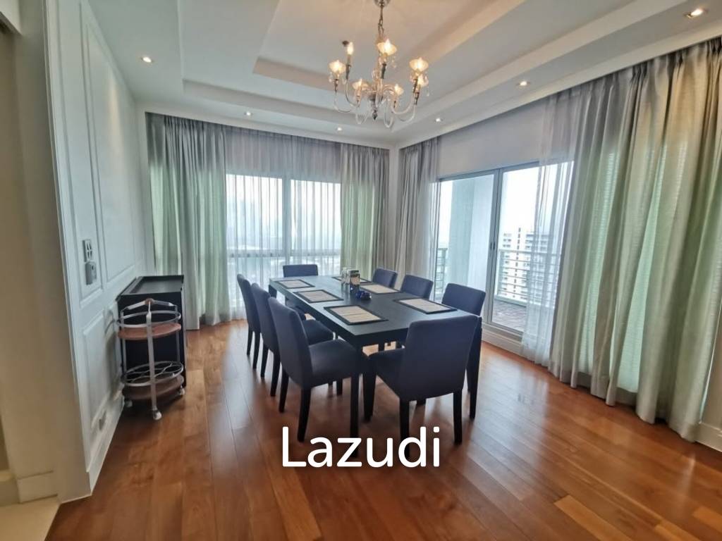 Luxurious 5 Bedroom Condo at Royal Residence Park