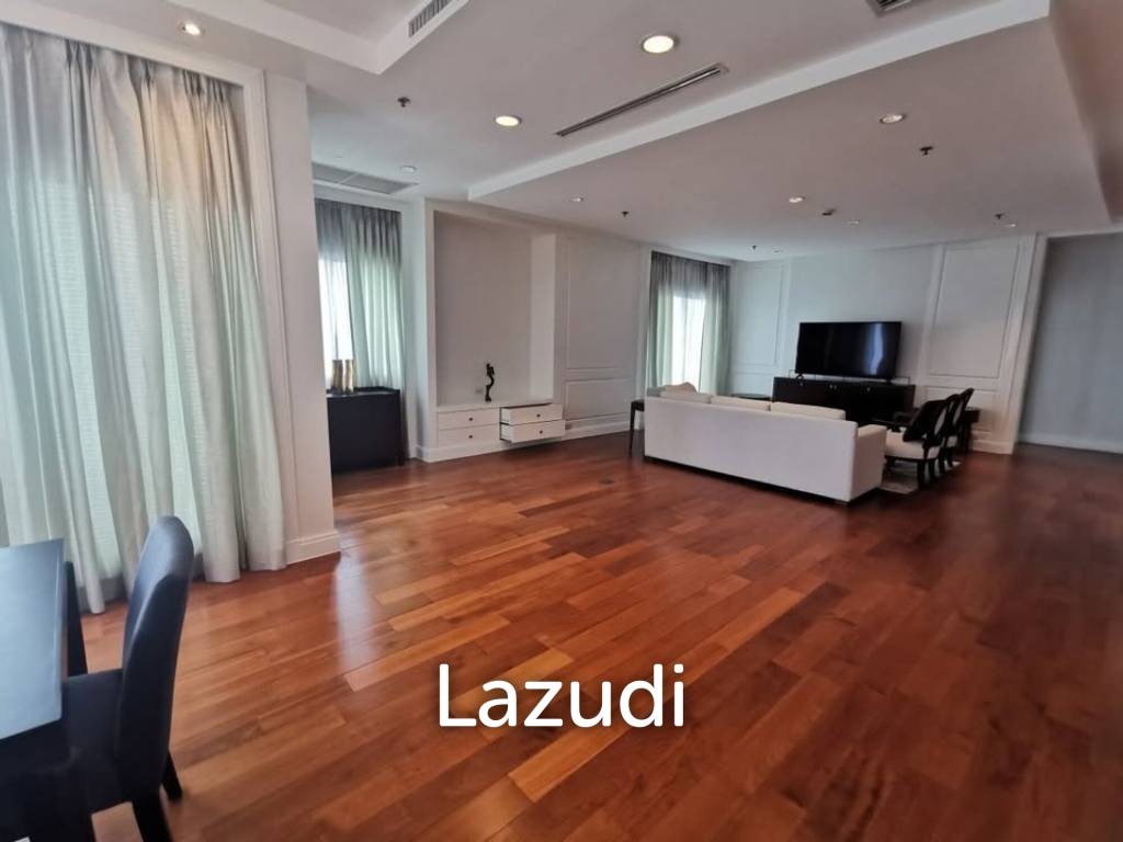Luxurious 5 Bedroom Condo at Royal Residence Park