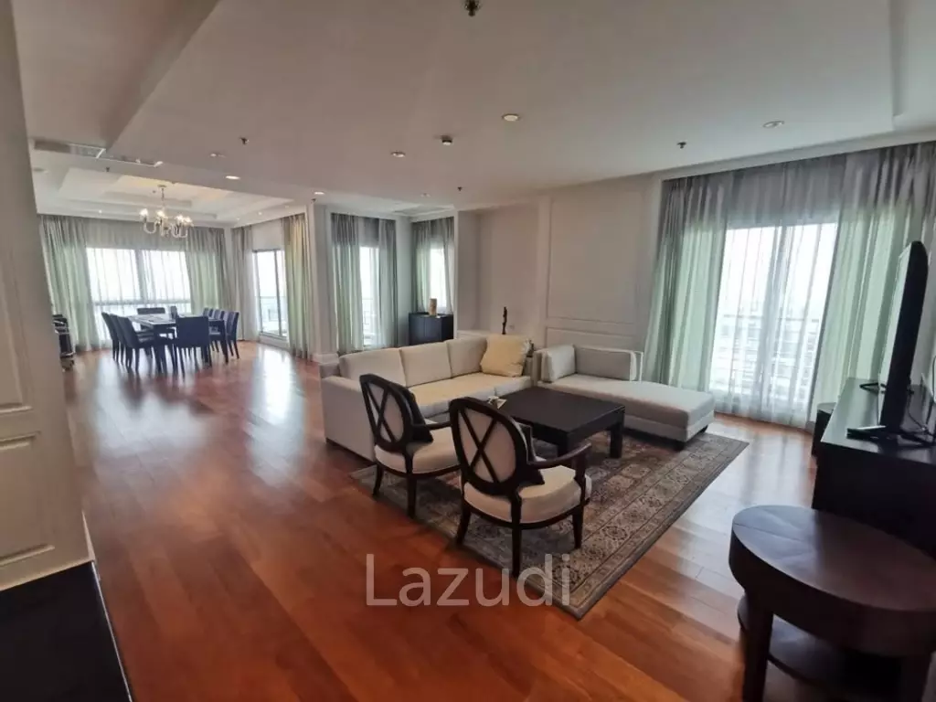 Luxurious 5 Bedroom Condo at Royal Residence Park
