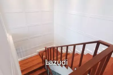 Luxurious 5 Bedroom Condo at Royal Residence Park