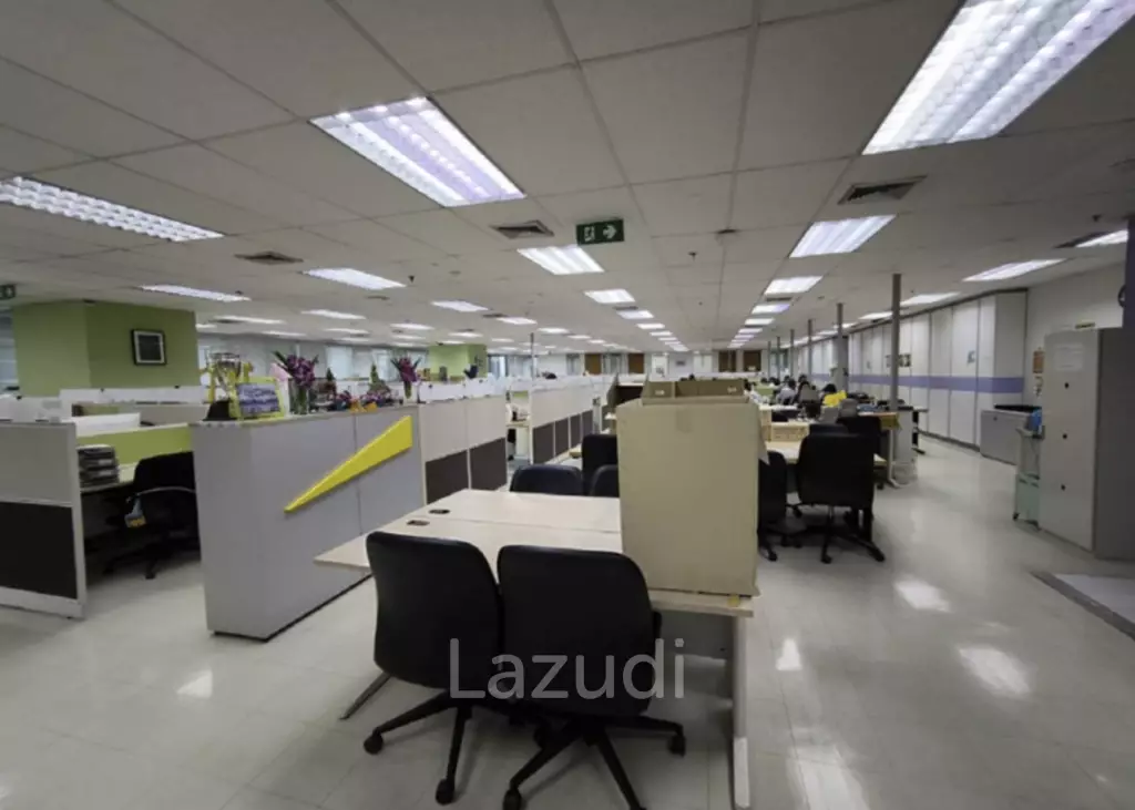 Khlong Toei Furnished Office with Modern Decor