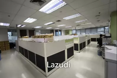 Khlong Toei Furnished Office with Modern Decor