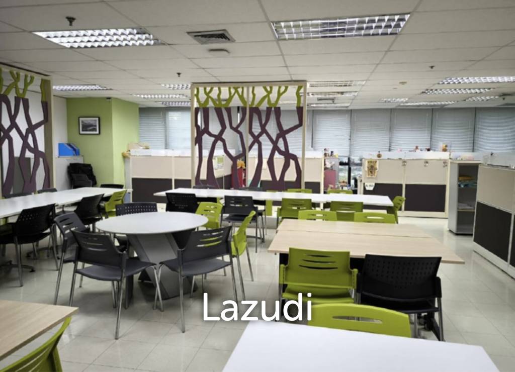Khlong Toei Furnished Office with Modern Decor