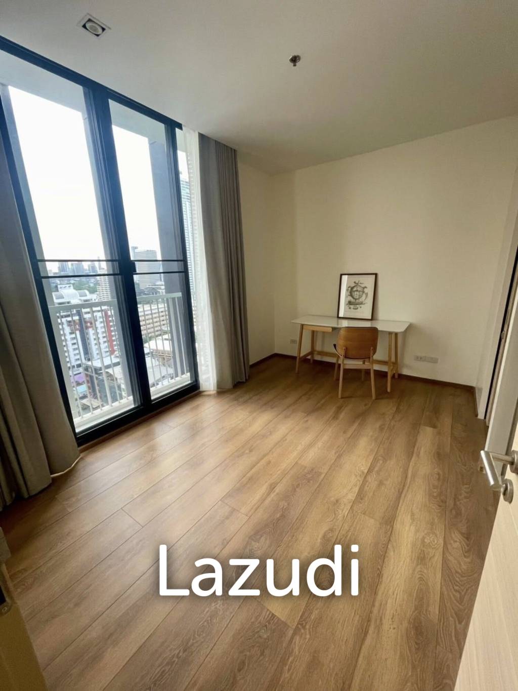 Spacious 2 Bedroom Condo in Park 24