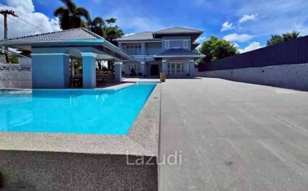 5 Beds 5 Baths 650 SQ.M. House In Toong klom - Tanman