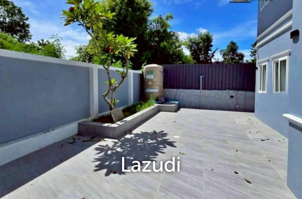 5 Beds 5 Baths 650 SQ.M. House In Toong klom - Tanman