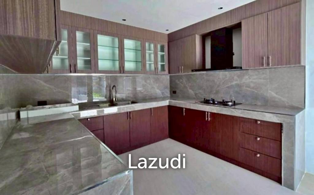 5 Beds 5 Baths 650 SQ.M. House In Toong klom - Tanman