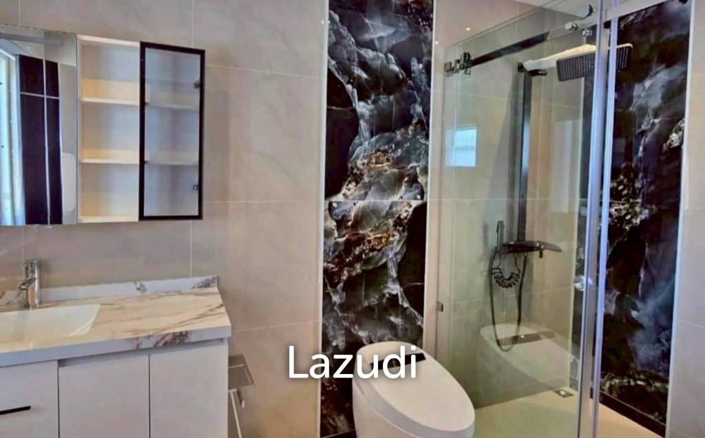 5 Beds 5 Baths 650 SQ.M. House In Toong klom - Tanman