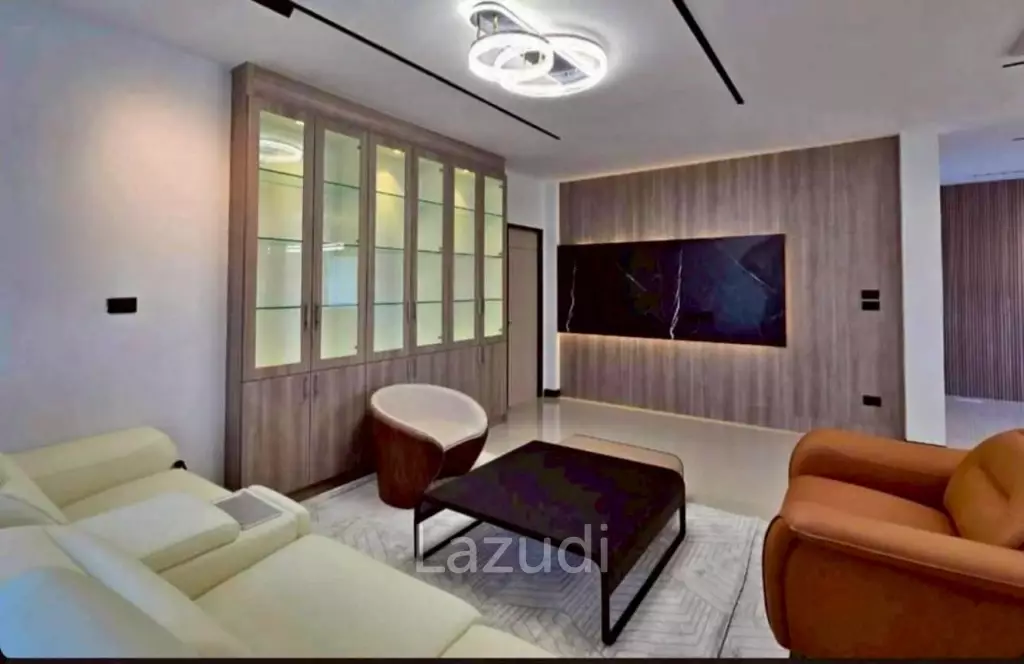 5 Beds 5 Baths 650 SQ.M. House In Toong klom - Tanman