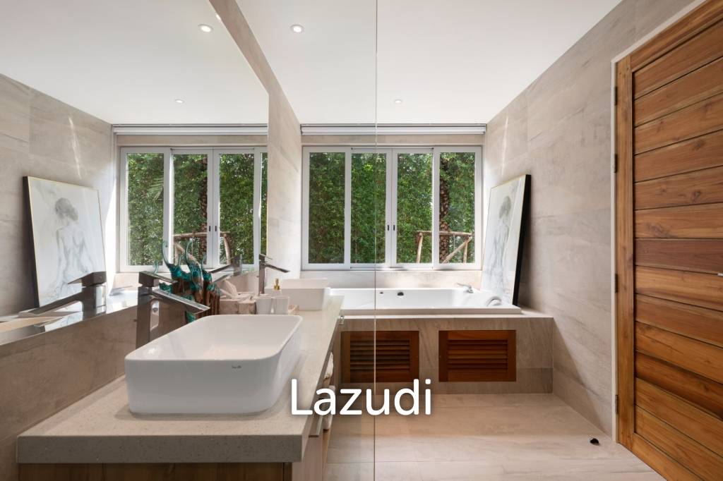 Blue Amber: Stunning Beachfront Luxury 4-Bedroom Villa