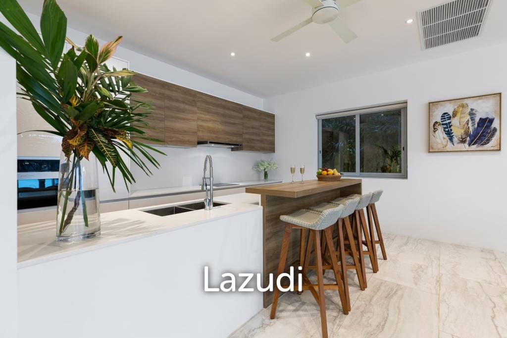 Blue Amber: Stunning Beachfront Luxury 4-Bedroom Villa